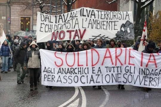 Due parole sull’ennesima inchiesta per associazione sovversiva tra Bologna, Trentino e Lombardia